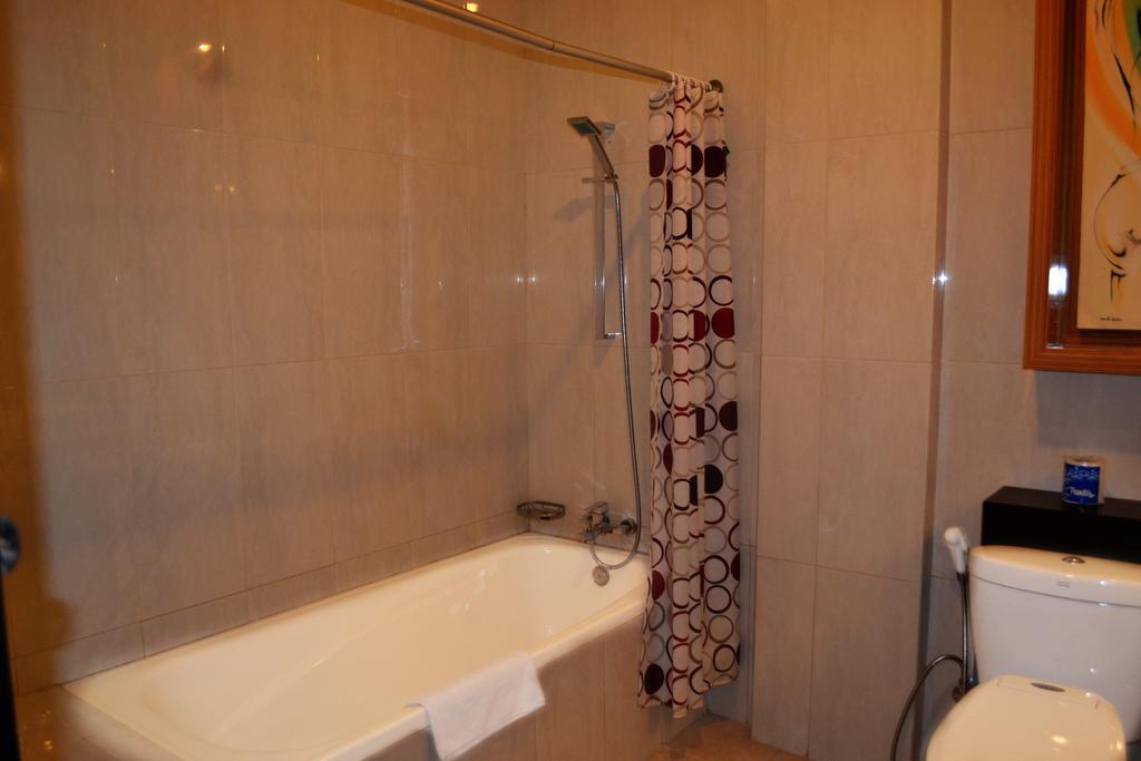 Crown Hotel Tanjung Selor Quarto foto