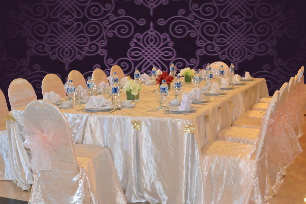 Crown Hotel Tanjung Selor Exterior foto