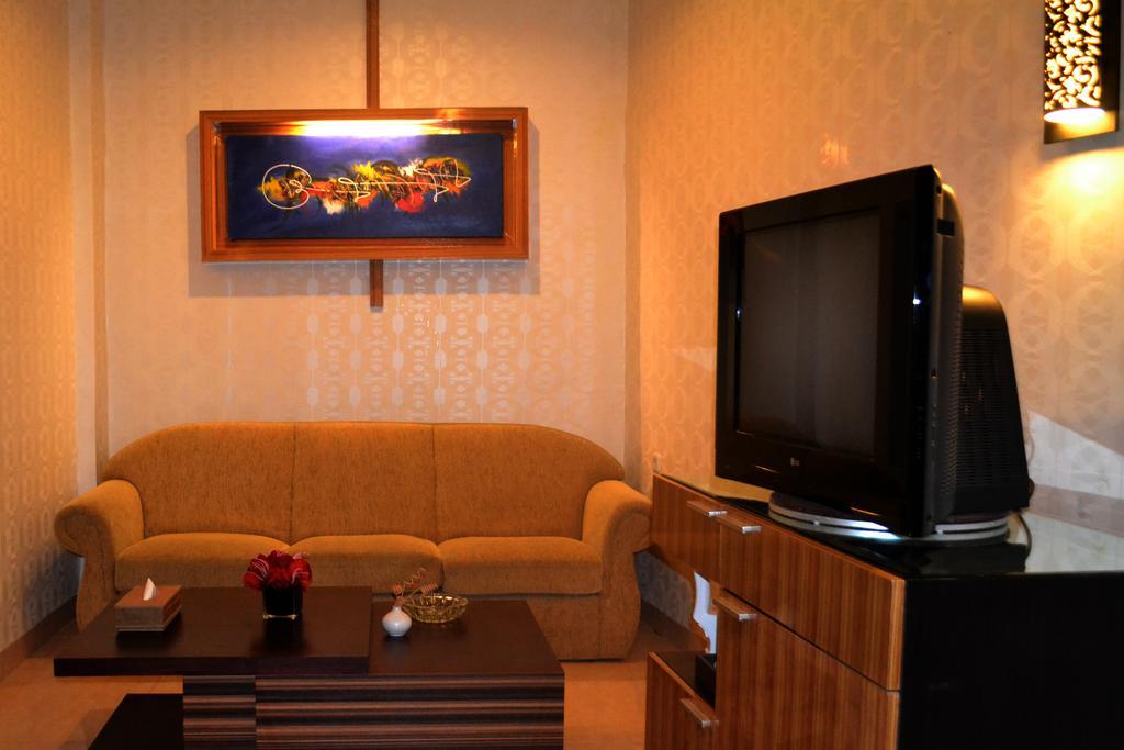 Crown Hotel Tanjung Selor Quarto foto