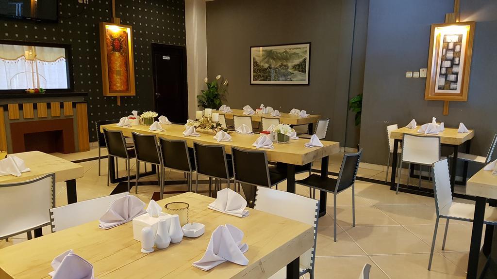 Crown Hotel Tanjung Selor Exterior foto